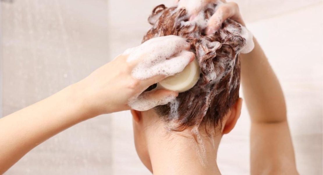 3 conseils pour choisir un shampoing solide parfaitement adapté à votre chevelure